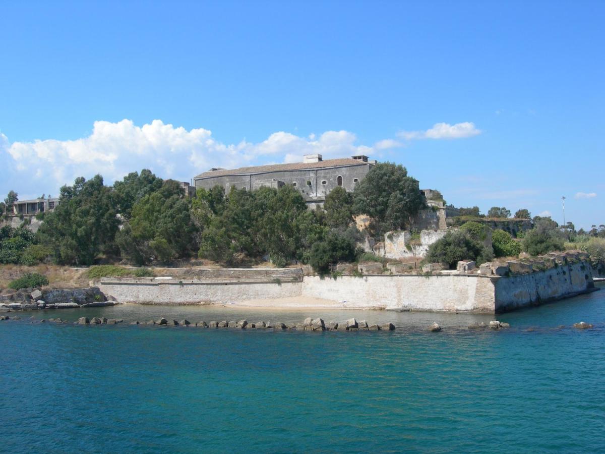 Casavistamare Villa Augusta Luaran gambar